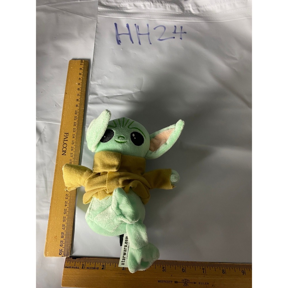 Star Wars The Mandalorian Grogu Baby Yoda Plush Stuffed Animal‎ 8 Inch Green Tan